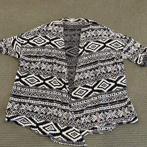 Urban Outfitters Black and White Patterned Women's Cardigan